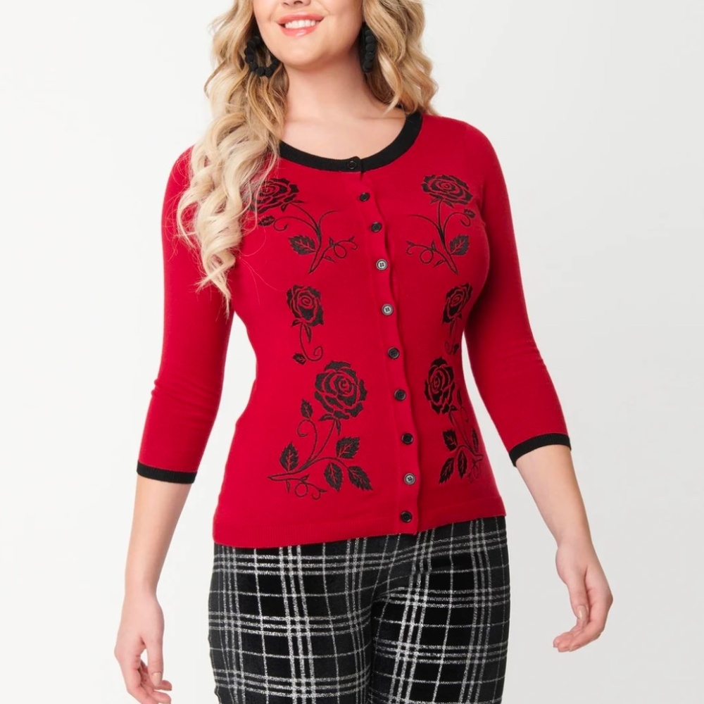 EUC Unique Vintage Roses Cardigan Sz 3X/20